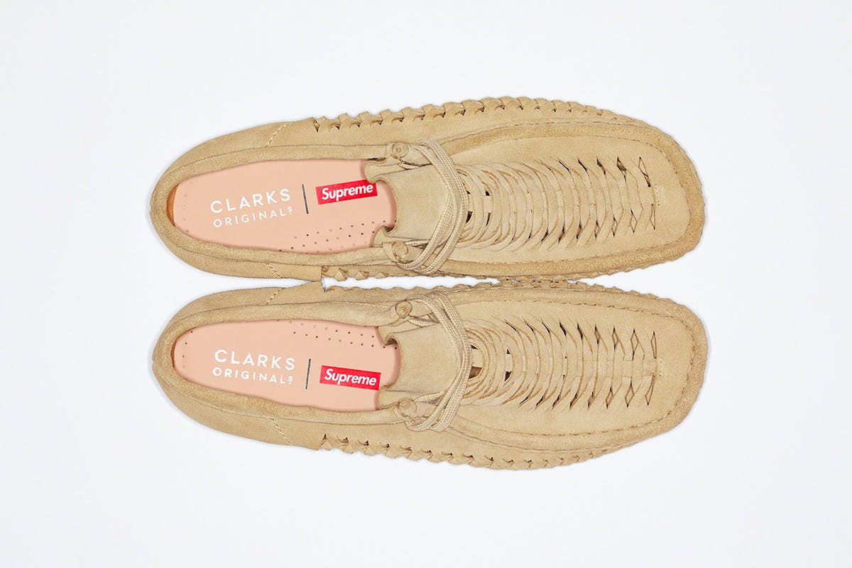 Supreme x Clarks Originals Wallabee 